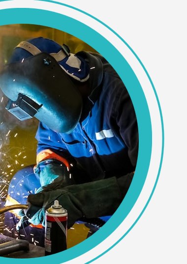 Soldadura especializada en taller de metalmecánica OPTIMO
